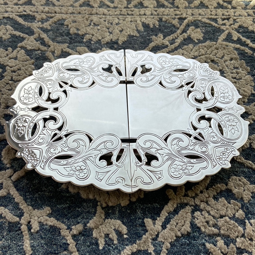 Rare Vintage Primrose Plate E.P. Brass Extendible Trivet. #014